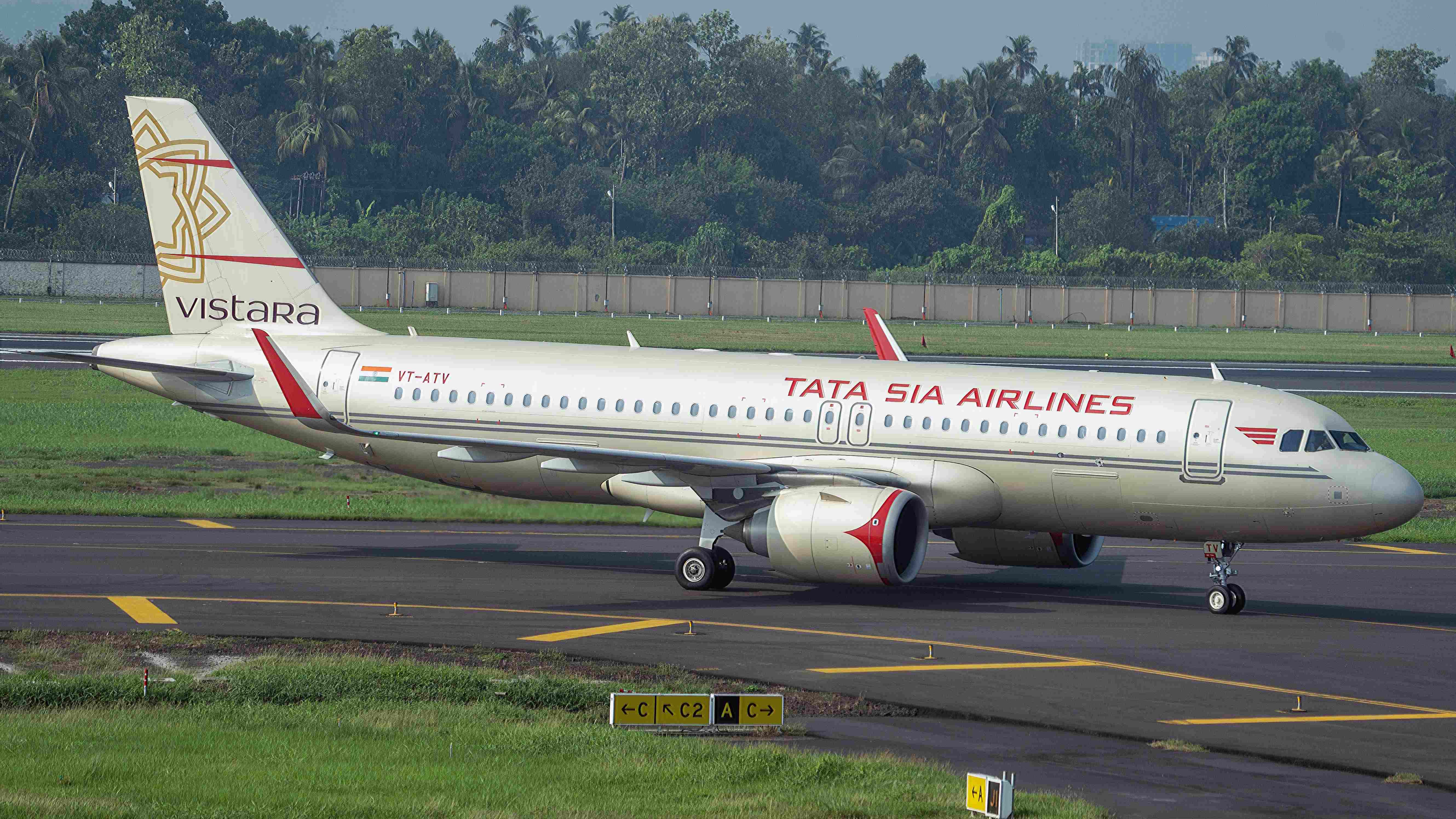 Varanasi Airport To Varanasi Hotel Arrival Transfer By Car (Max 07 Pax)
